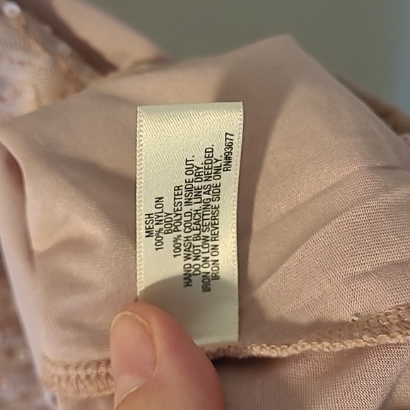 Tank - Picture 4 of 4